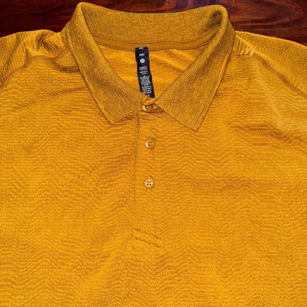 Lululemon Men's Yellow‎ Gold Metal Vent Tech Polo 2.0 Texture Size XXL 2XL - Picture 2 of 11
